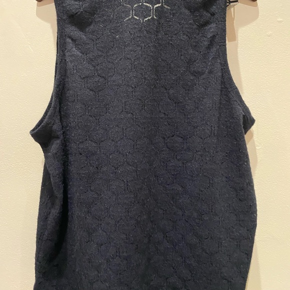 Nova Men textured tank top - Picture 4 of 6